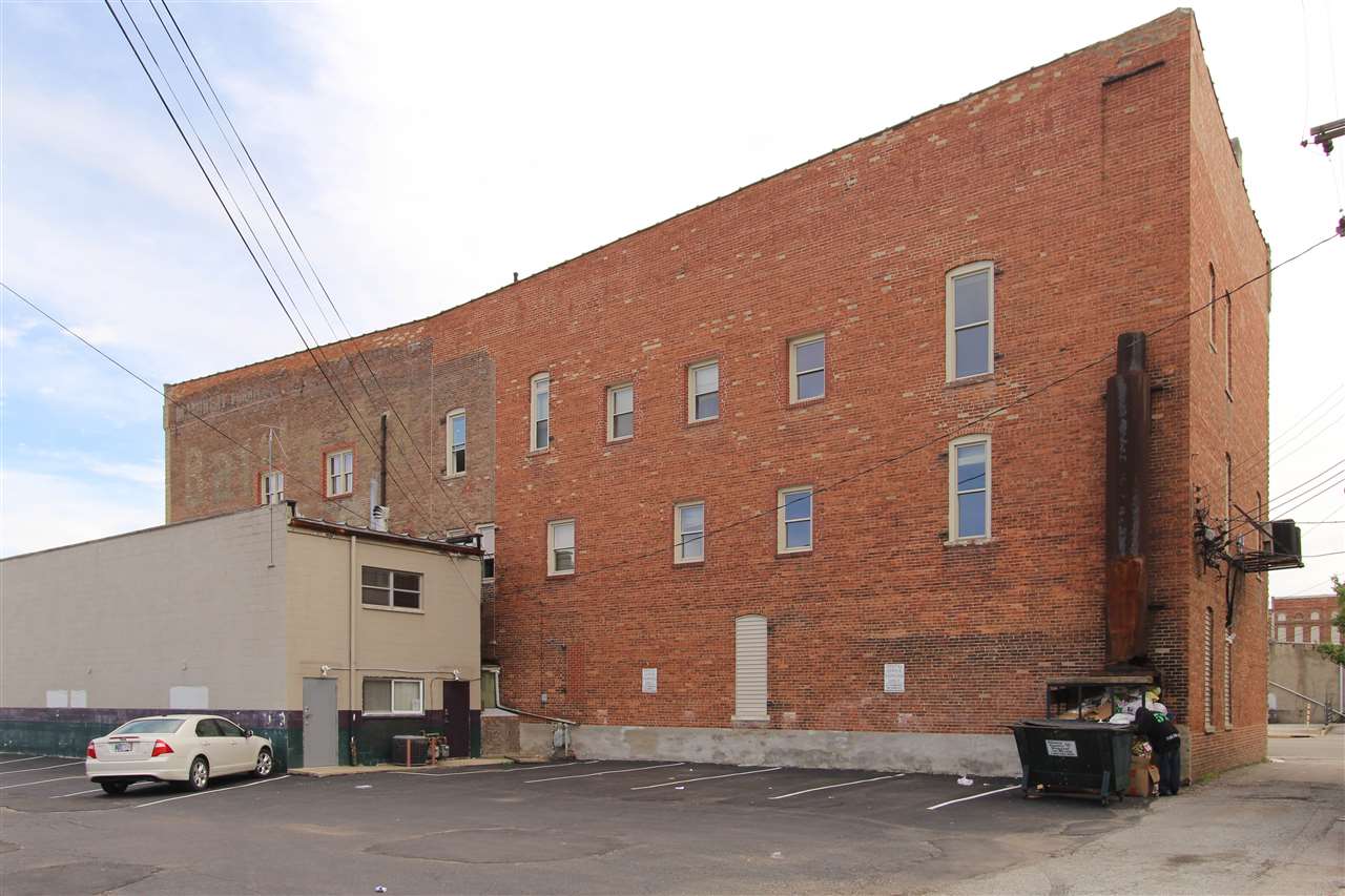 208 S Market Street, Delphi, IN 46923