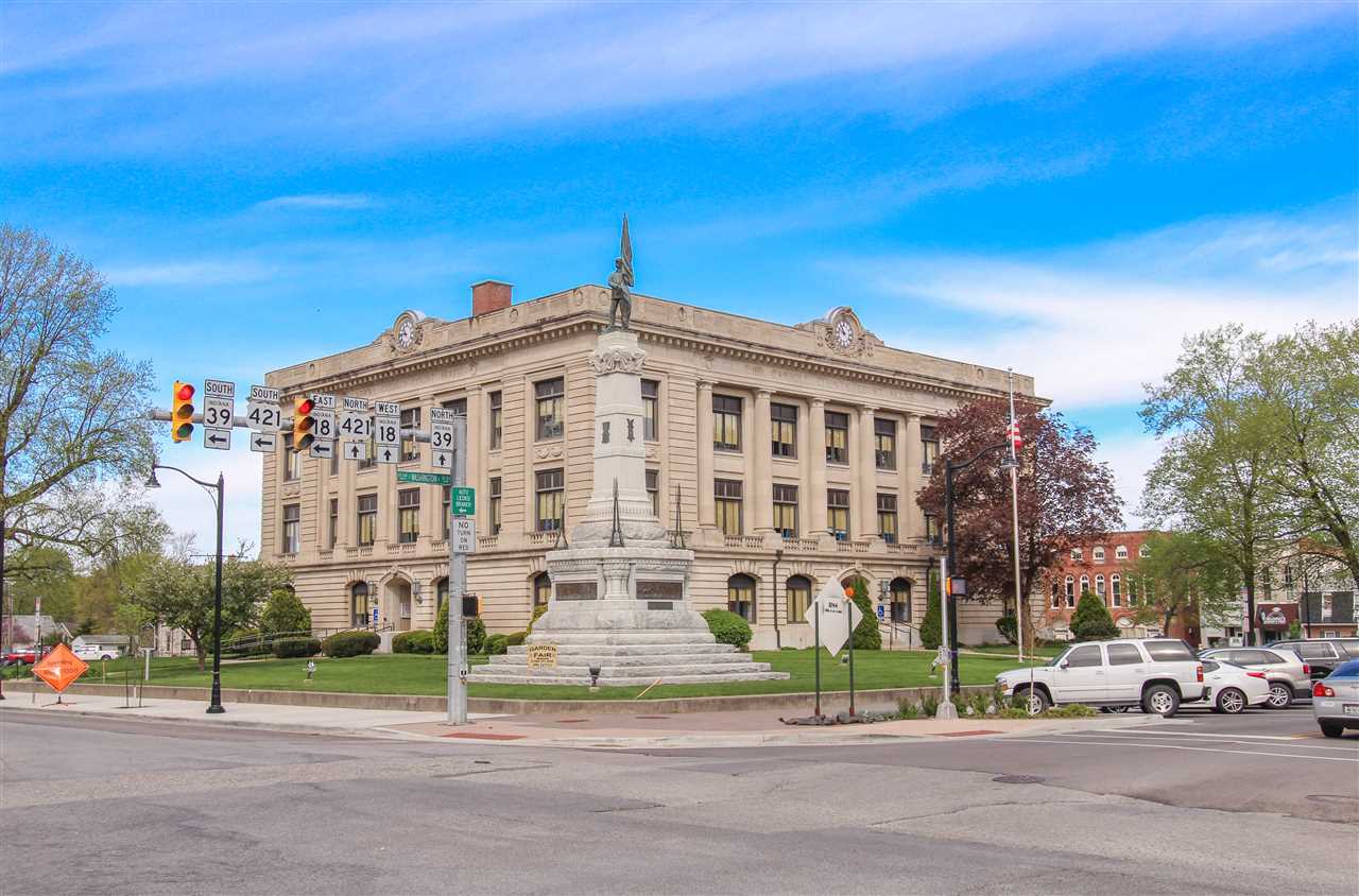 208 S Market Street, Delphi, IN 46923