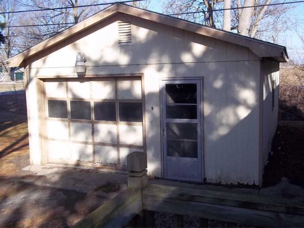 White Oaks Mobile Home Park 1 Creek Dr.Marion, IN 46953