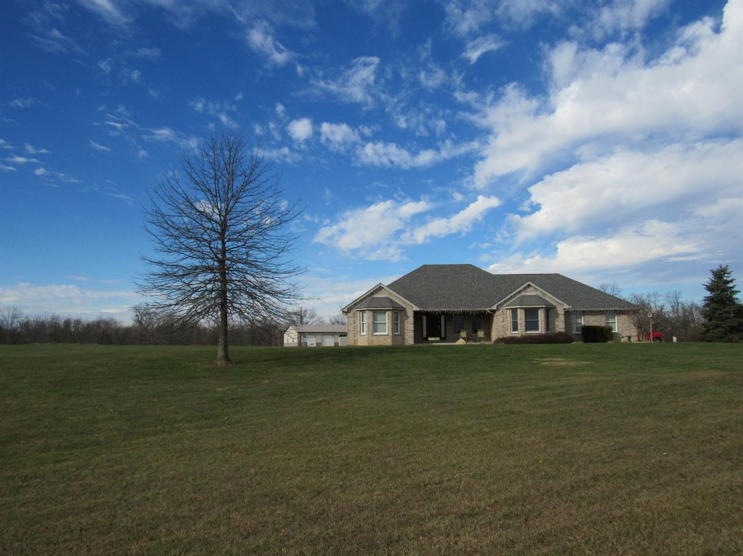 10953 Hoffman Road, Aurora, IN 47001