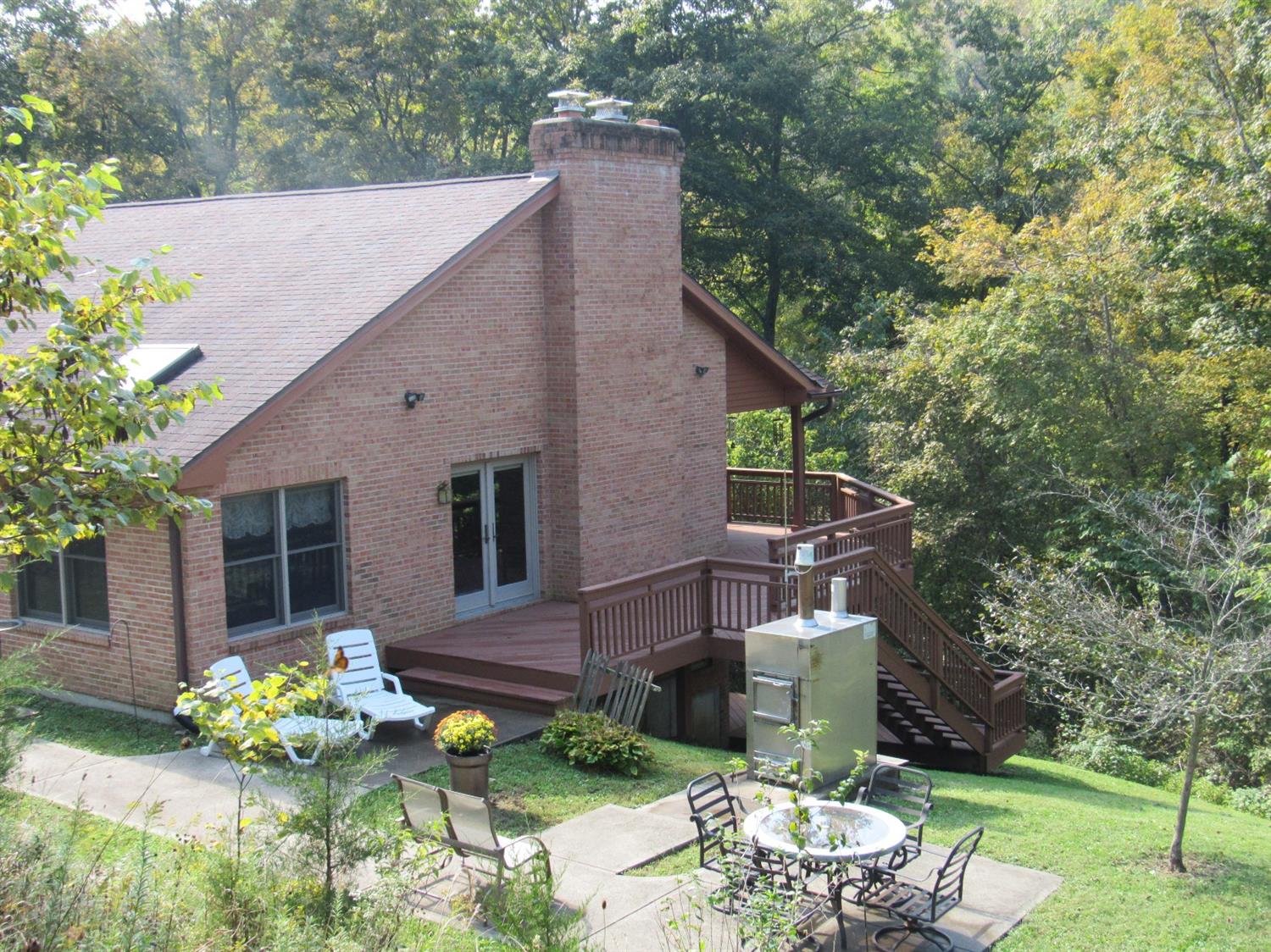 10216 Heritage Lane, Dillsboro, IN 47018