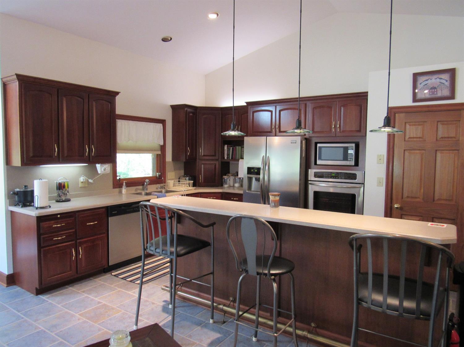 10216 Heritage Lane, Dillsboro, IN 47018