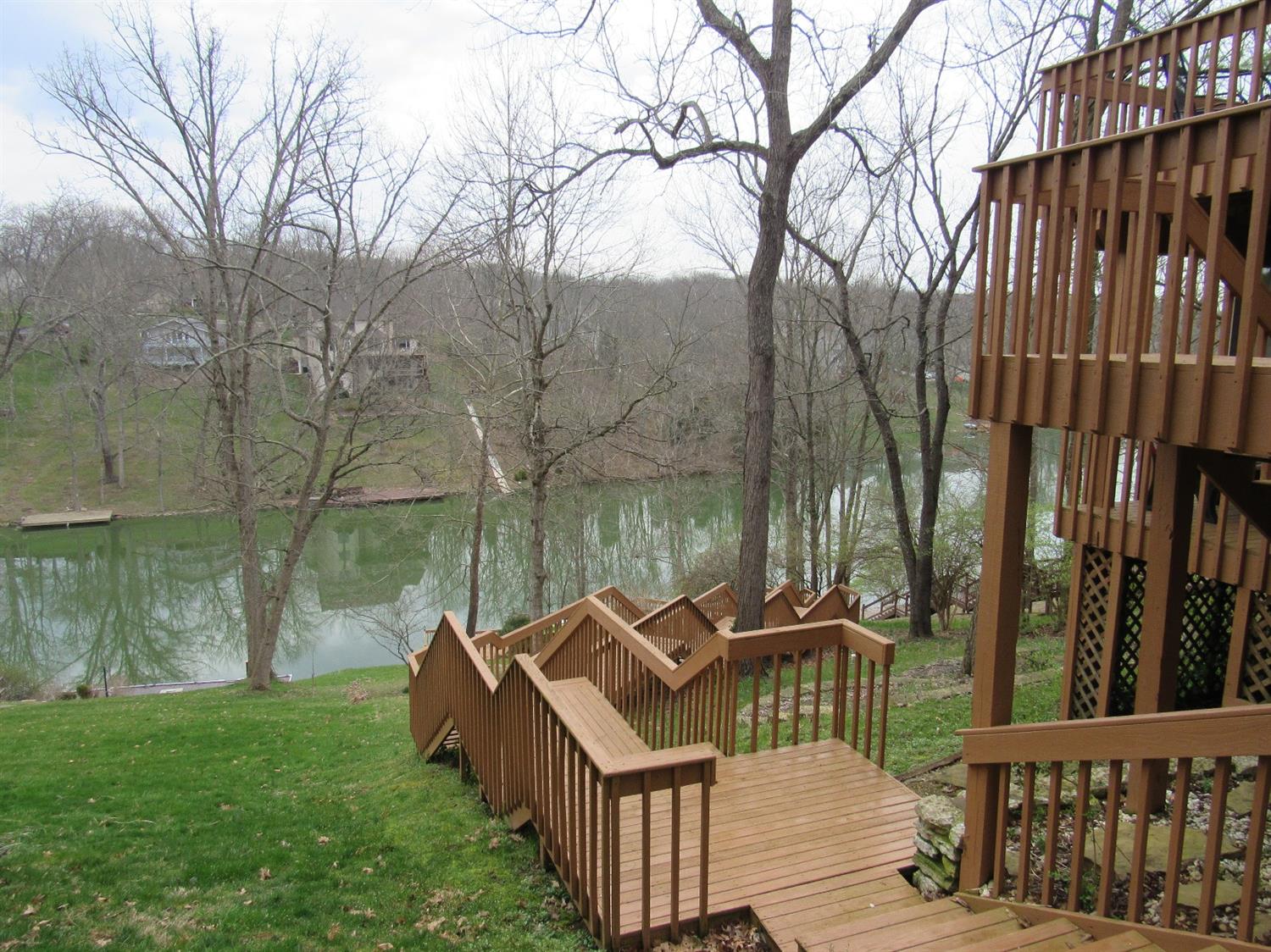 20422 Matterhorn Drive, Lawrenceburg, IN 47025