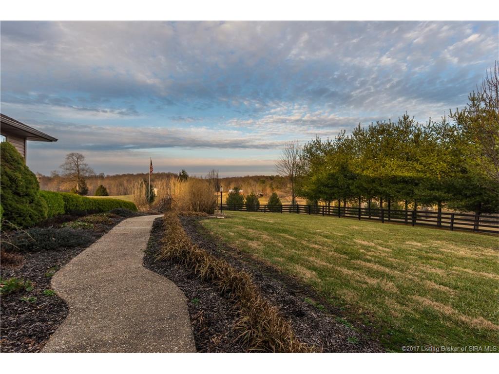 9275 SE Posey Dr, Elizabeth, IN 47117