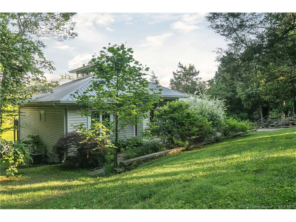 3750 Lake View Drive SE, Elizabeth, IN 47117