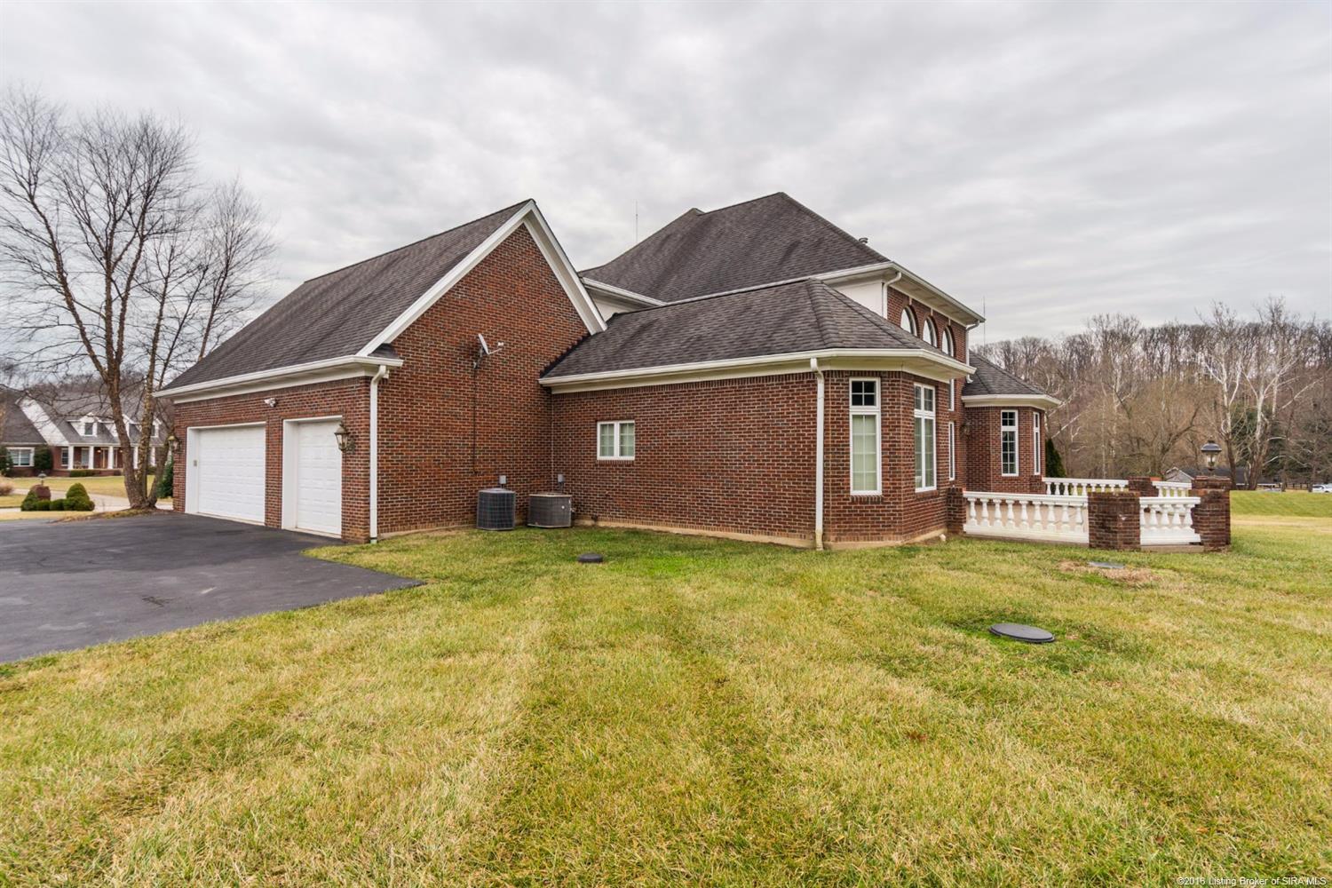 6005 English Court, Floyds Knobs, IN 47119