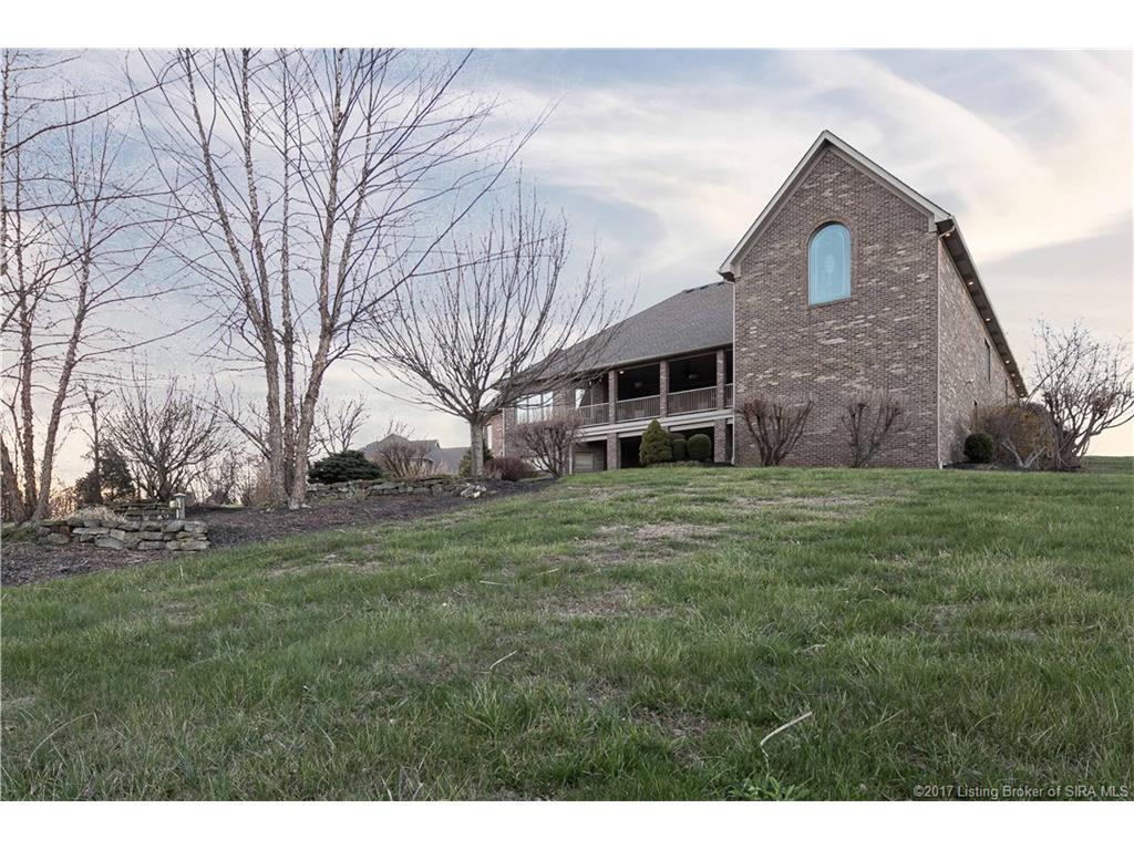 993 N Baumann Dr, Floyds Knobs, IN 47119