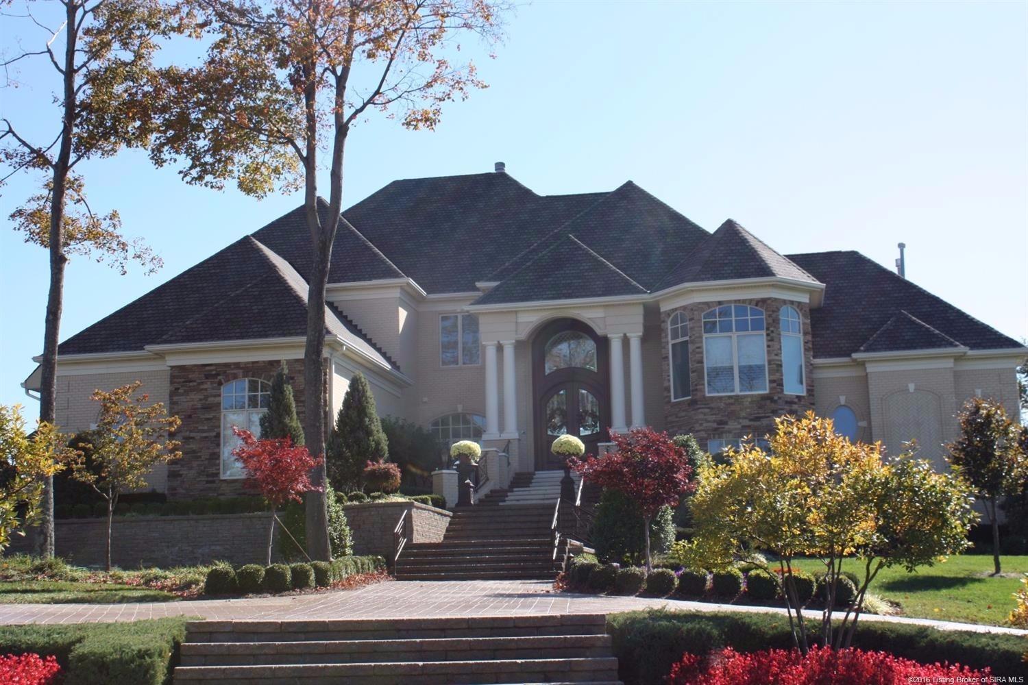 1919 Plum Hill Way, Floyds Knobs, IN 47119