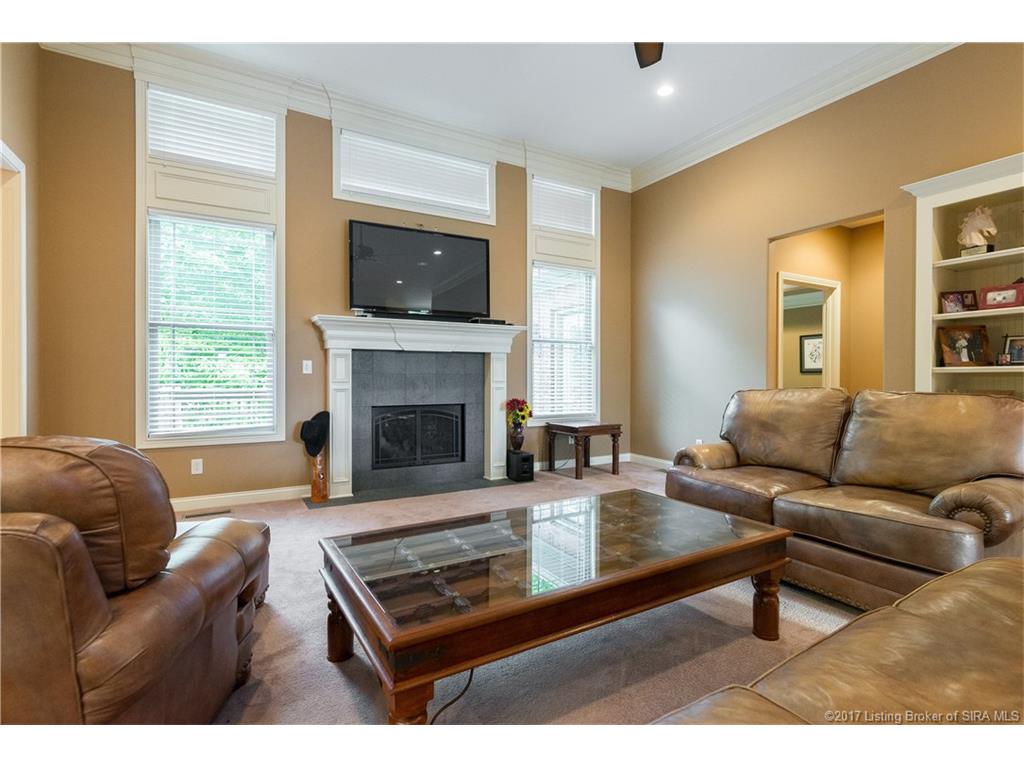 2005 Vincennes Place, Floyds Knobs, IN 47119