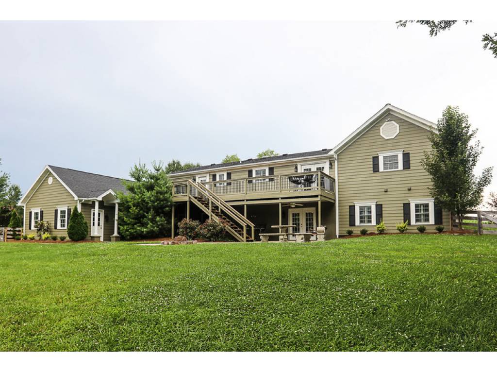 3586 Alonzo Smith Rd, Georgetown, IN 47122