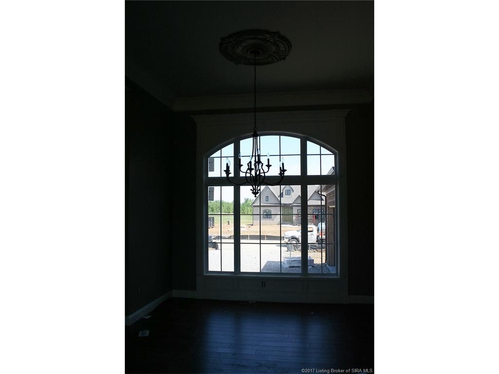 1812 Augusta Pkwy, Henryville, IN 47126