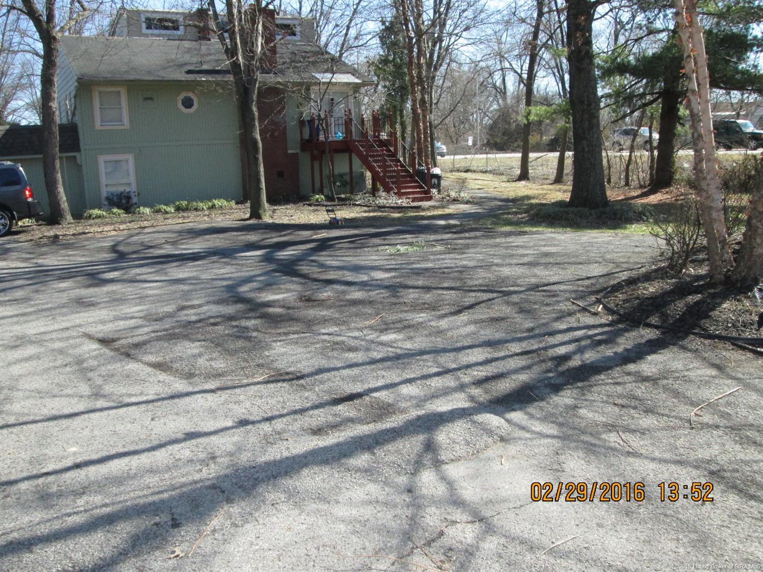 434 N Randolph Avenue, Clarksville, IN 47129