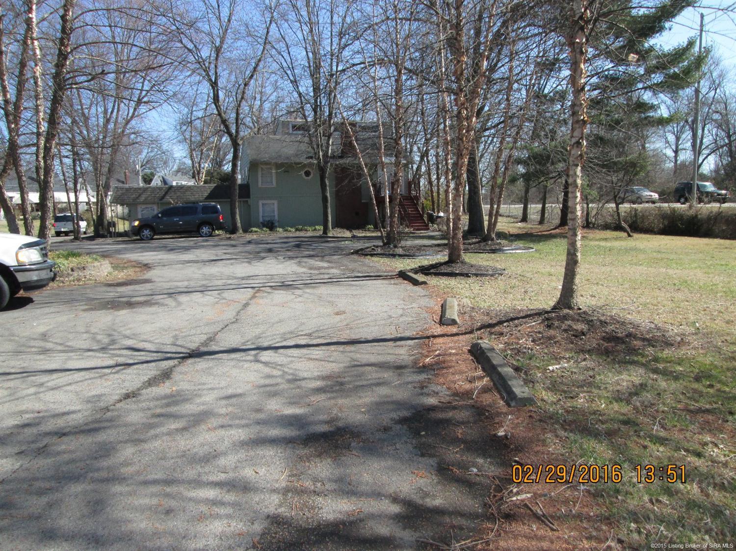 434 N Randolph Avenue, Clarksville, IN 47129