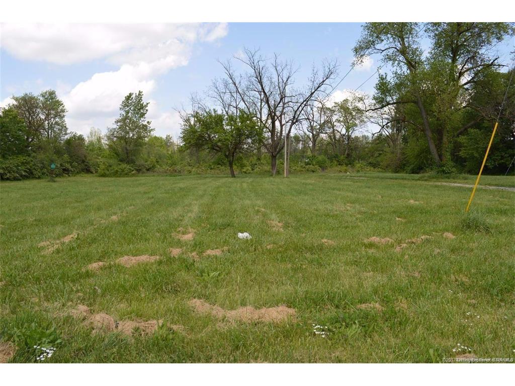 2105 Hamburg Pike, Jeffersonville, IN 47130