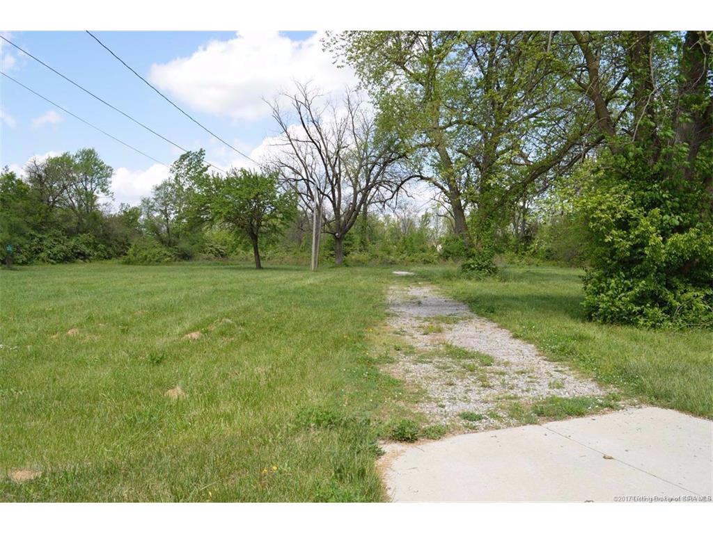 2105 Hamburg Pike, Jeffersonville, IN 47130