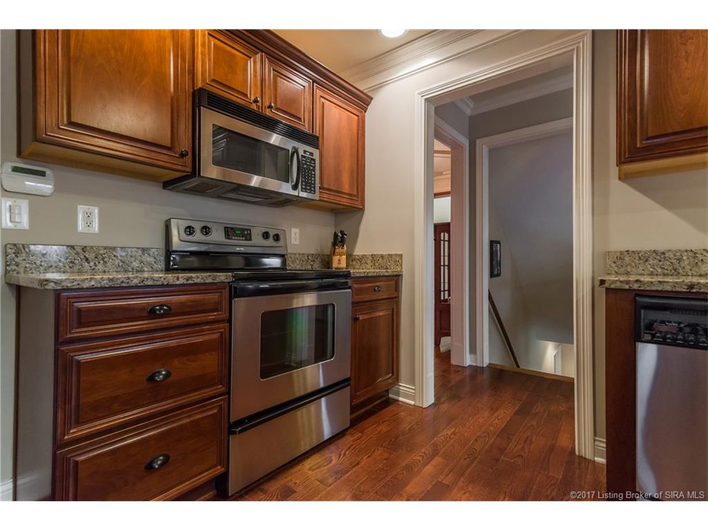 7030 Westridge Forest Ct, Lanesville, IN 47136