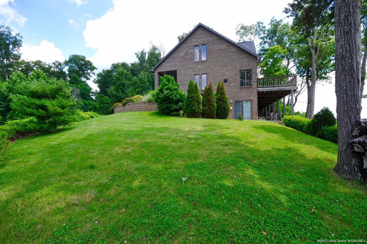 301 S Horseshoe Bend, Leavenworth, IN 47137