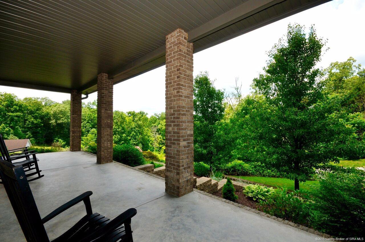 301 S Horseshoe Bend, Leavenworth, IN 47137