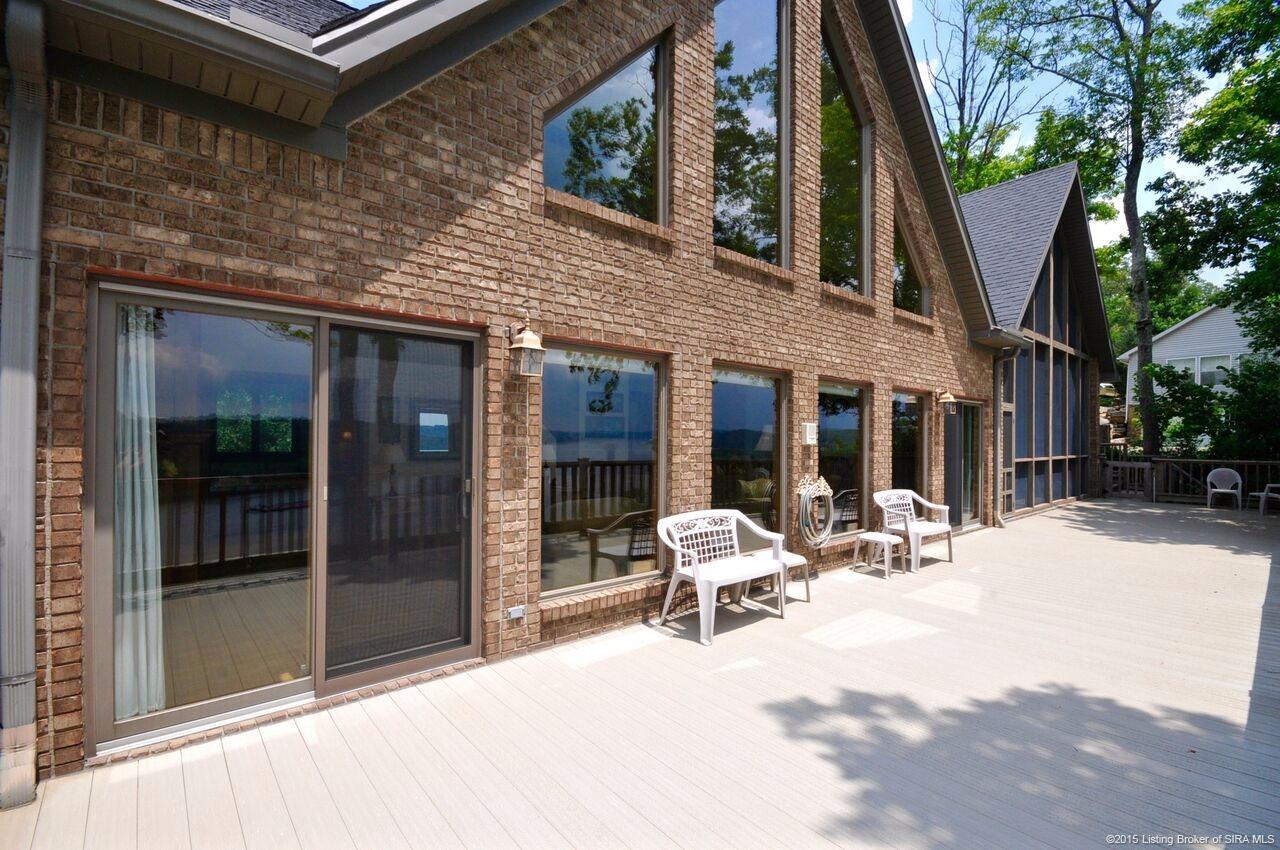 301 S Horseshoe Bend, Leavenworth, IN 47137