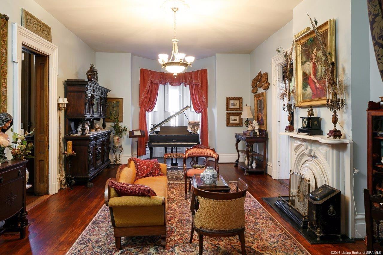 1626 Dewey Street, New Albany, IN 47150