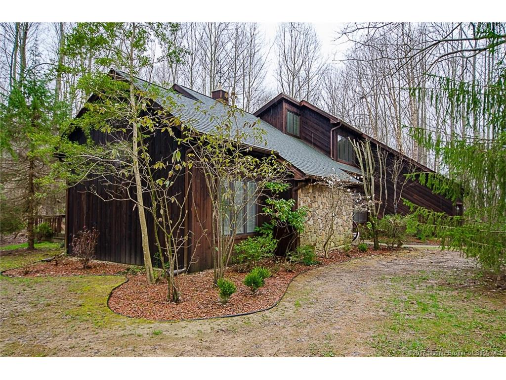 11333 Bear Creek Road, Pekin, IN 47165