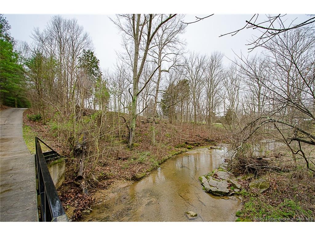 11333 Bear Creek Road, Pekin, IN 47165