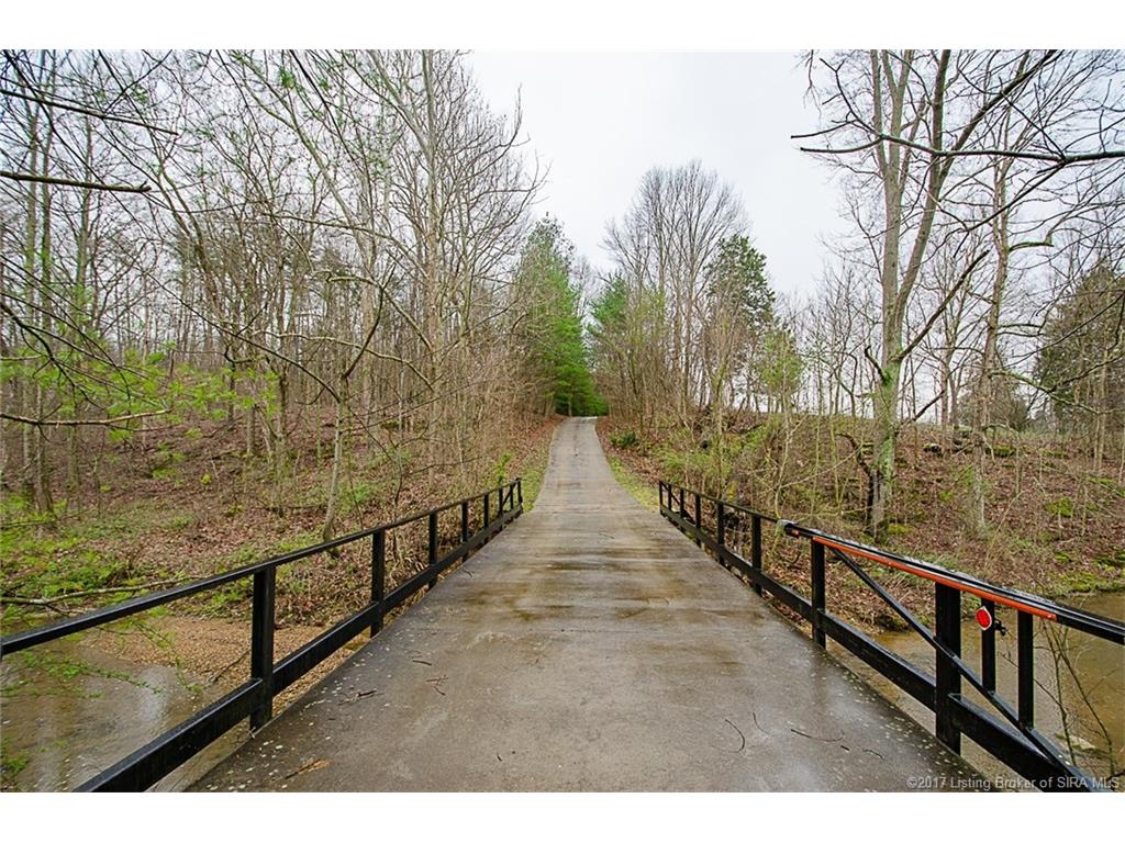 11333 Bear Creek Road, Pekin, IN 47165