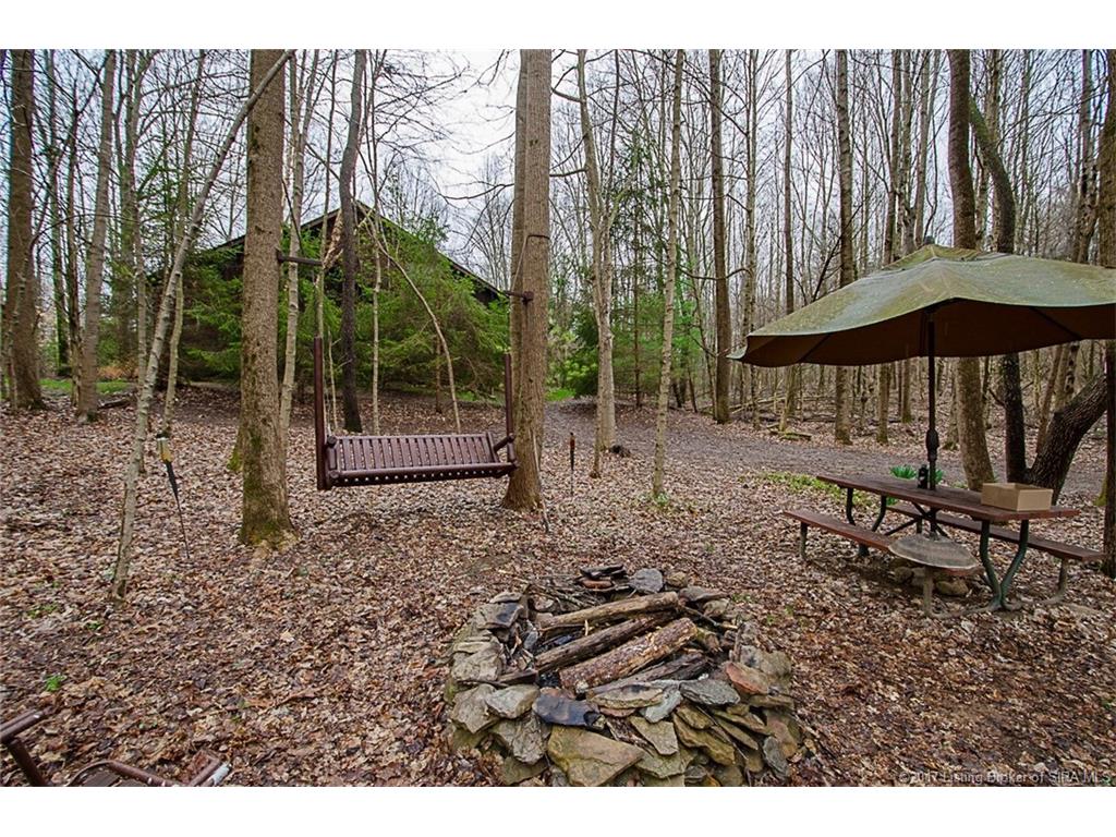 11333 Bear Creek Road, Pekin, IN 47165