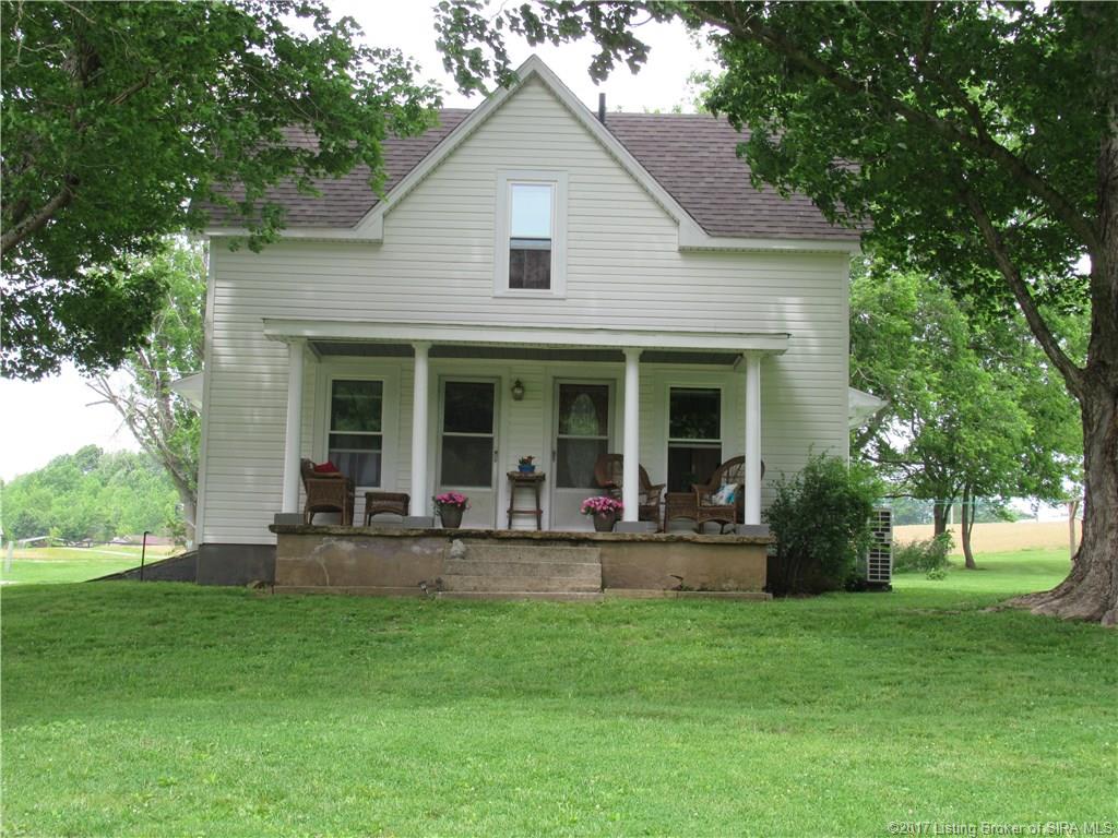 355 N Naugle Lane, Pekin, IN 47165