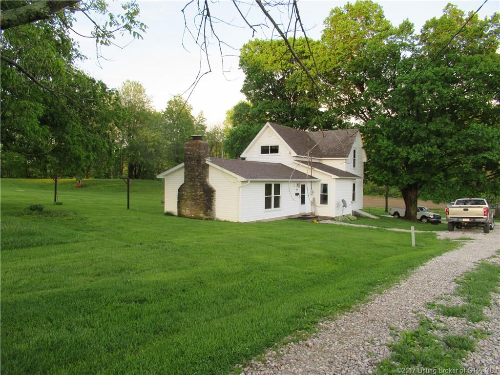 355 N Naugle Lane, Pekin, IN 47165