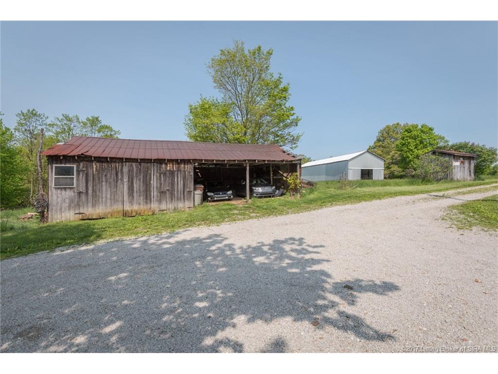 9152 E Garrison Hollow Road, Salem, IN 47167