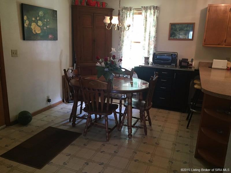 3925 E Mount Eden Road, Scottsburg, IN 47170