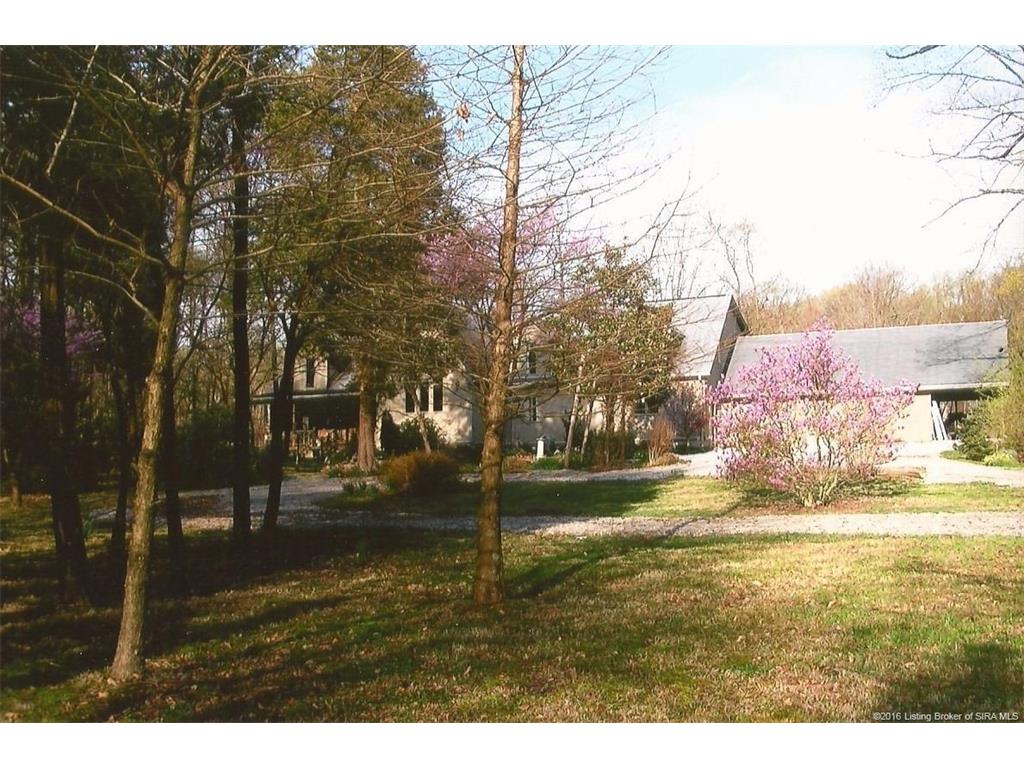 5809 W Oak Hill Road, Scottsburg, IN 47170