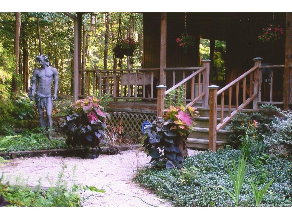 5809 W Oak Hill Road, Scottsburg, IN 47170