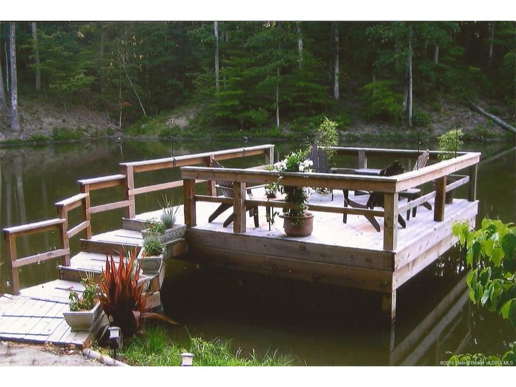 5809 W Oak Hill Road, Scottsburg, IN 47170