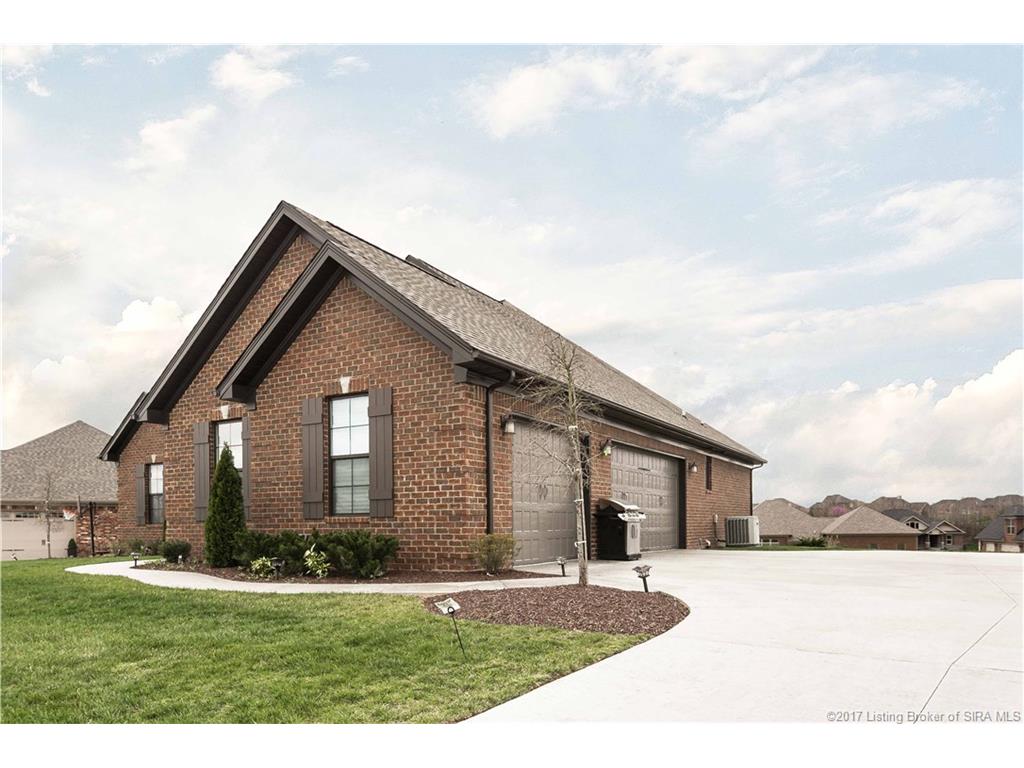 12505 Greenbriar Blvd, Sellersburg, IN 47172