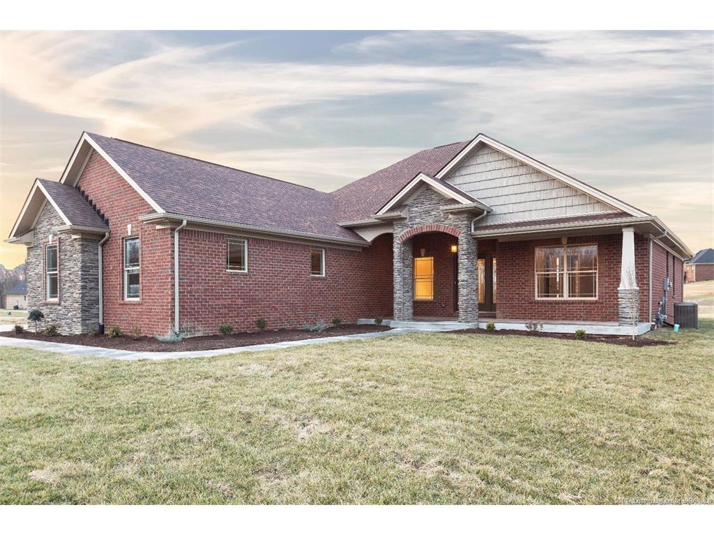 11022 Lo Winged Foot Dr, Sellersburg, IN 47172