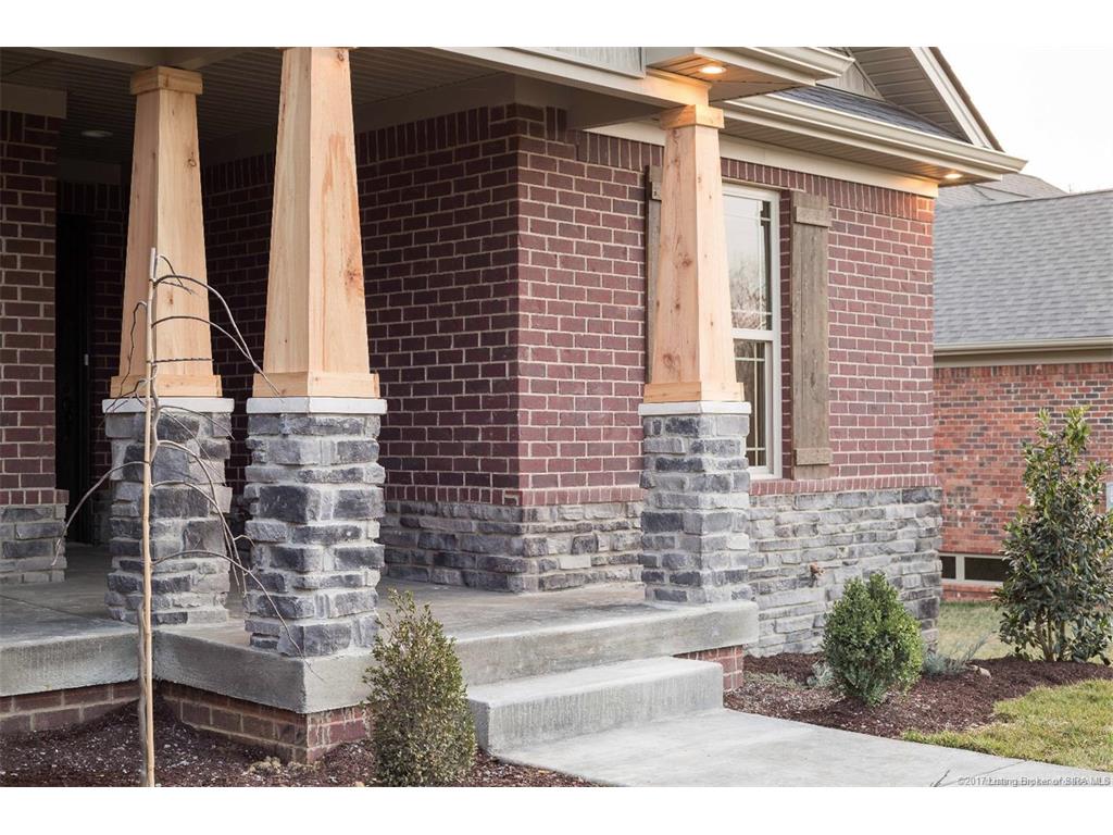 11021 Lo Winged Foot Dr, Sellersburg, IN 47172
