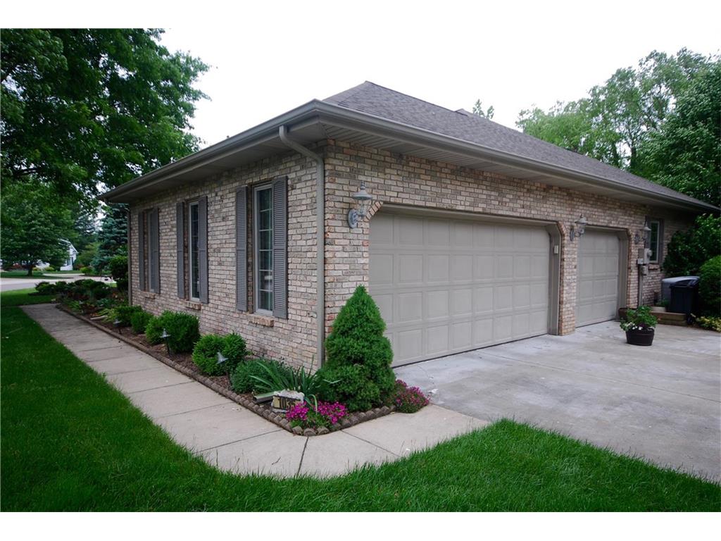 1035 Champion Court, Columbus, IN 47201