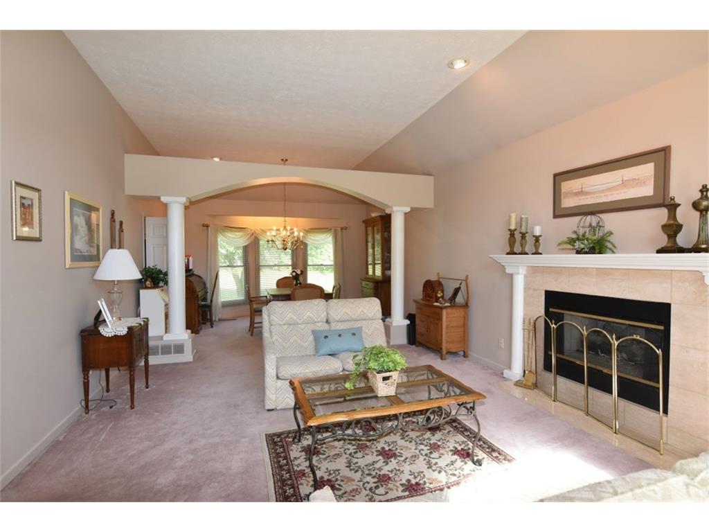 4771 Winterberry Place, Columbus, IN 47201