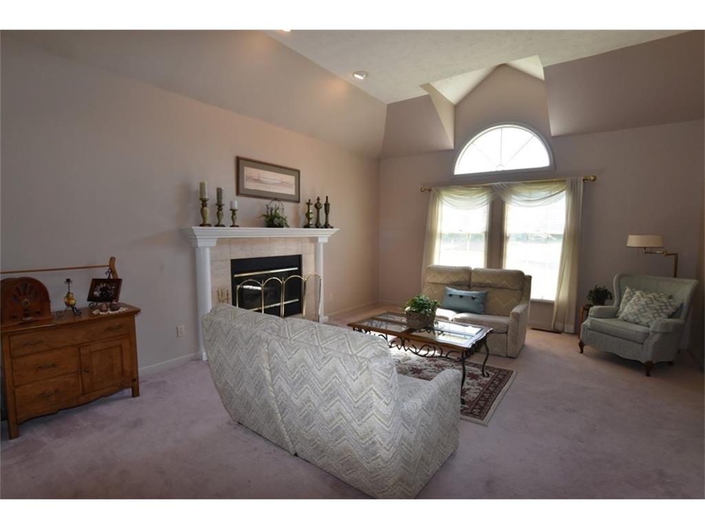 4771 Winterberry Place, Columbus, IN 47201