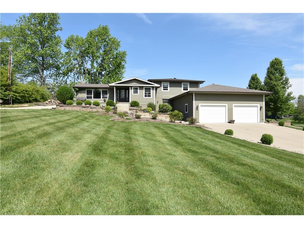 3626 West South Wood Lake Drive, Columbus, IN 47201