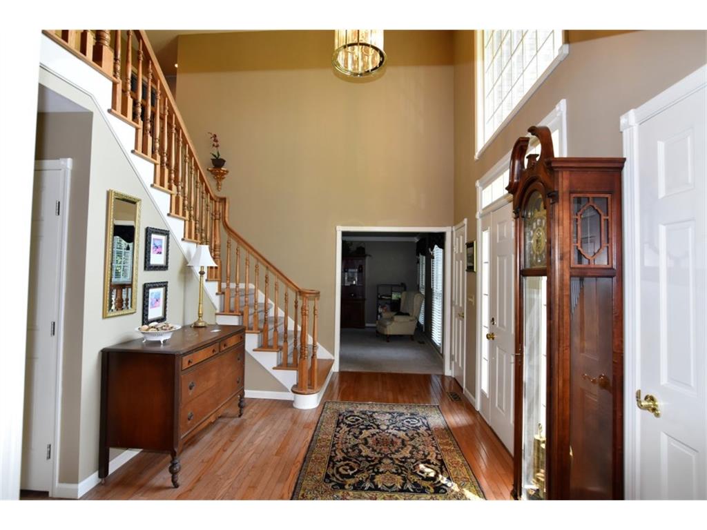 6008 Turtle Bay Parkway, Columbus, IN 47201