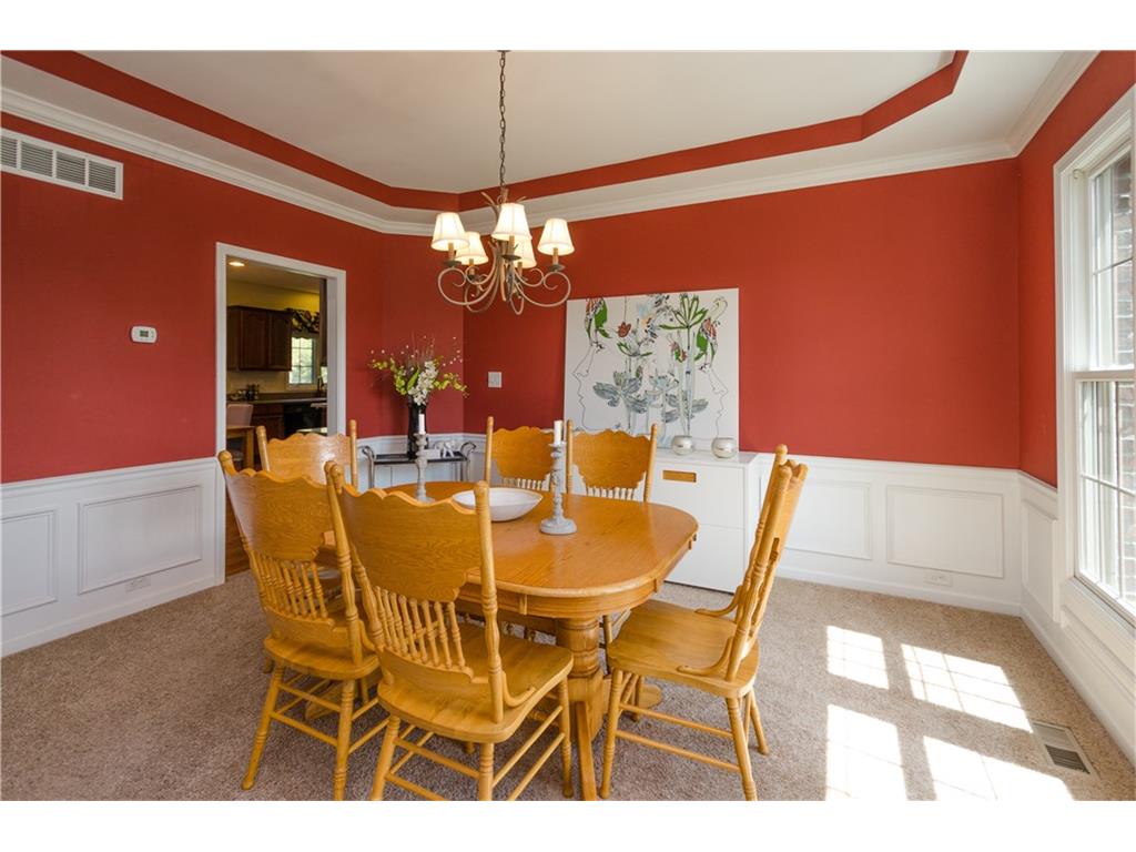 6030 WATERSIDE Drive, Columbus, IN 47201