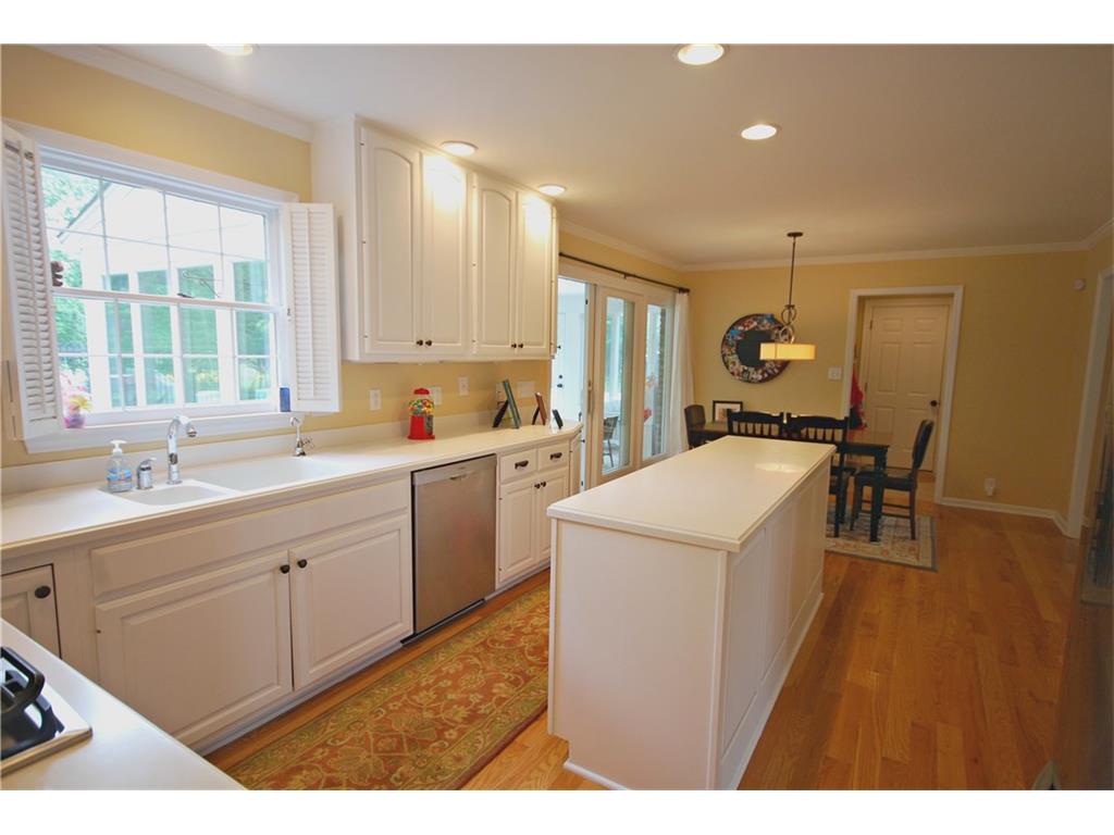 4410 North Riverside Drive, Columbus, IN 47203