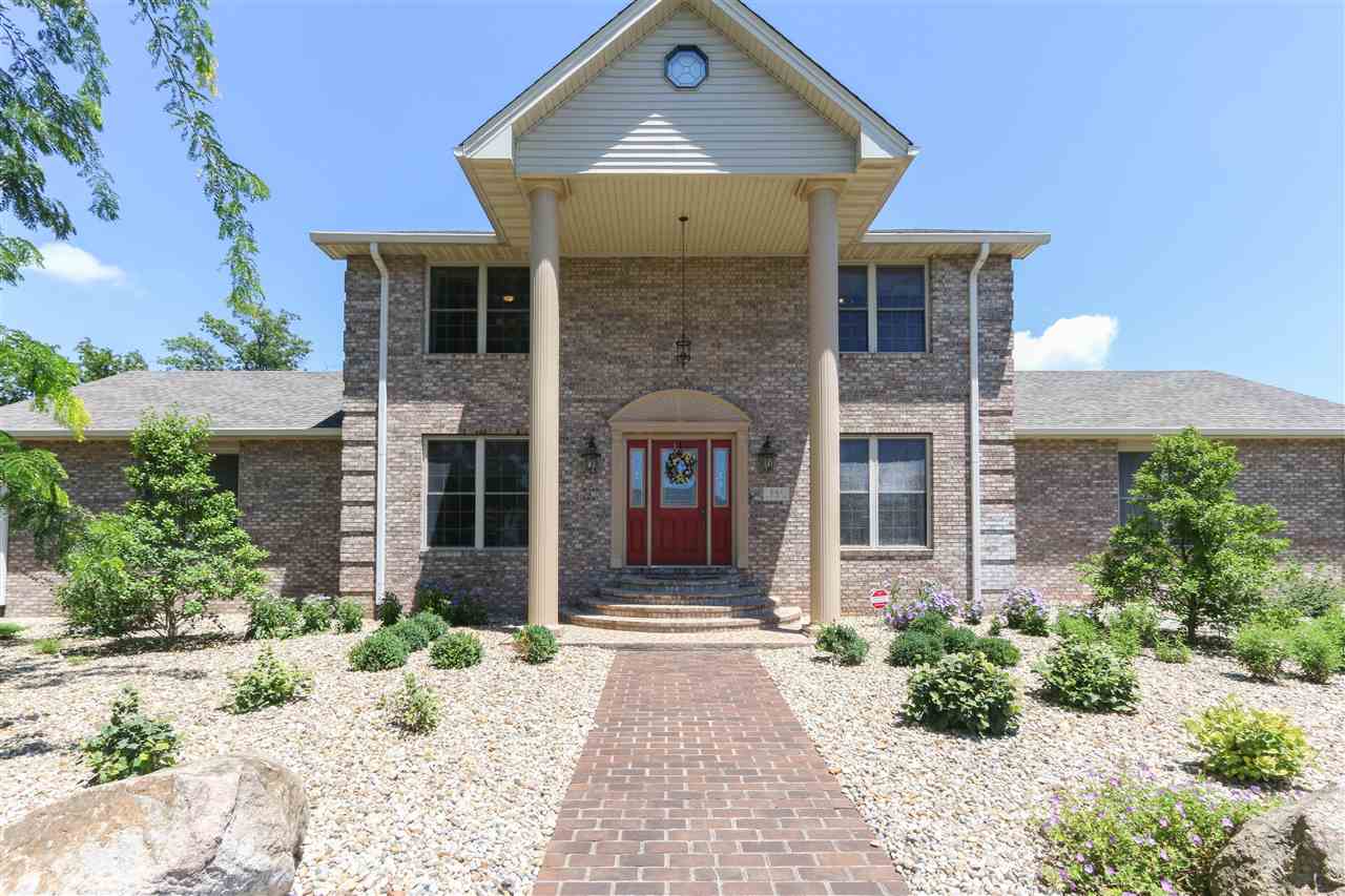 661 WHITTIER DR, Seymour, IN 47274