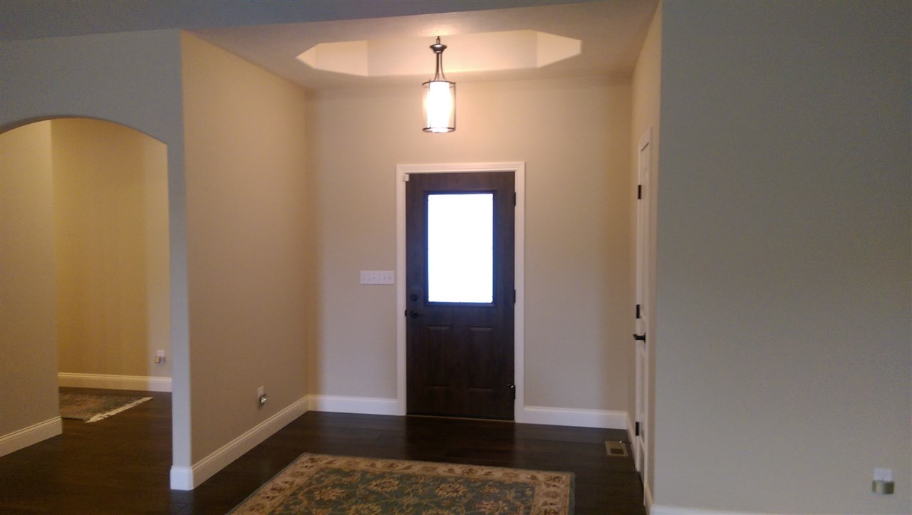 5110 N Shadow Oak Run, Muncie, IN 47304