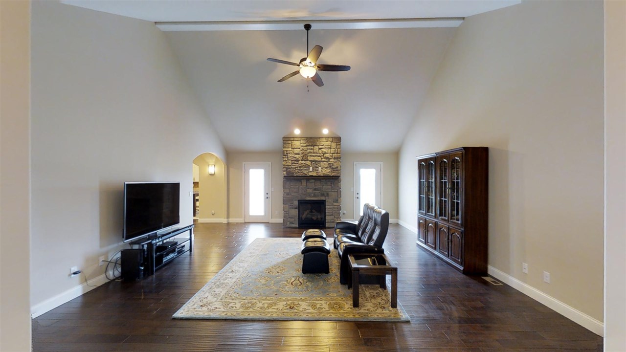 5110 N Shadow Oak Run, Muncie, IN 47304