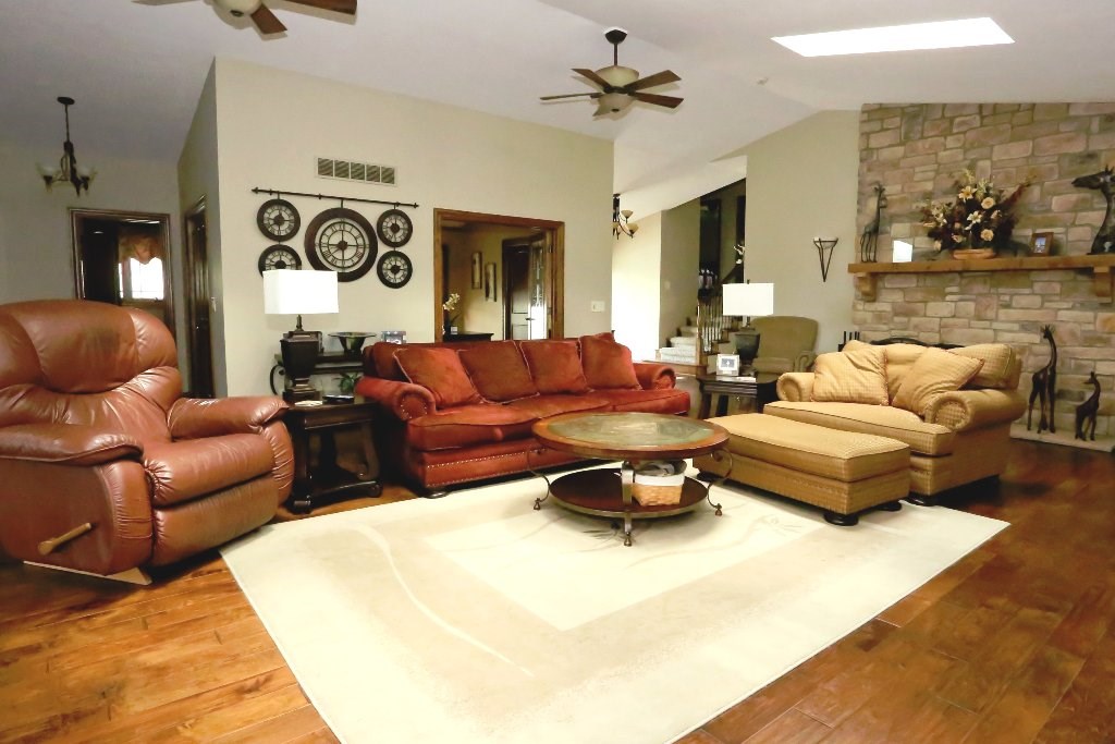 7048 Ruby Road, Centerville, IN 47330