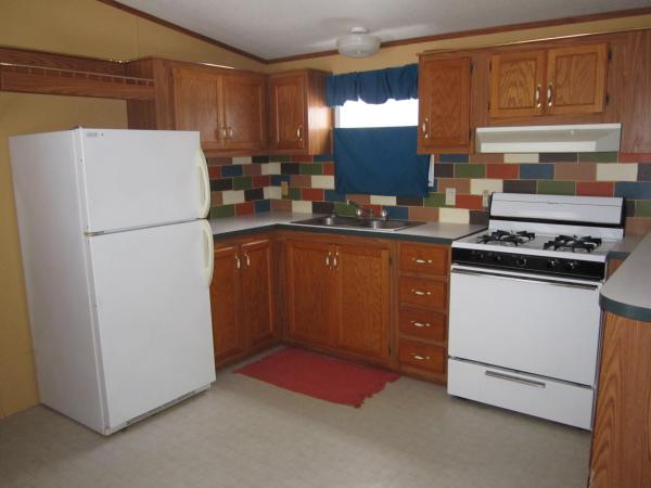Crestwood Mobile Home Community 30 crestwood drMiddletown, IN 47356